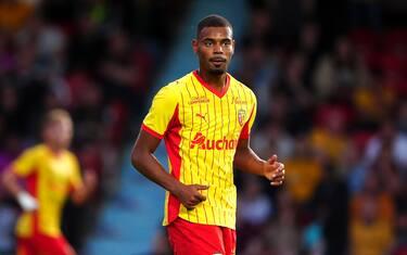 意天空：那不勒斯有意迪乌夫，已与朗斯进行初步接触