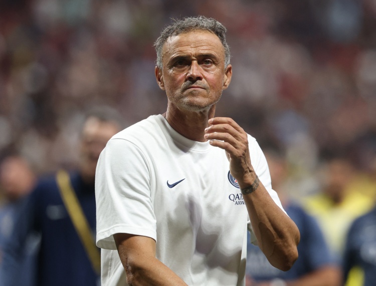 恩里克：巴黎配不上欧超杯冠军&amp;热刺表现更好 我对舍瓦利耶很满意